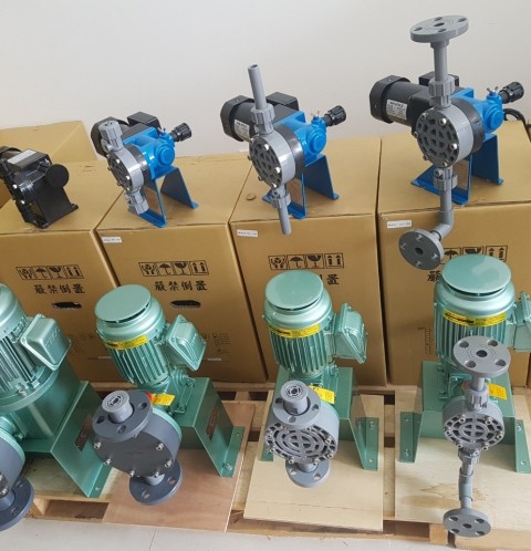 Bơm định lượng hóa chất