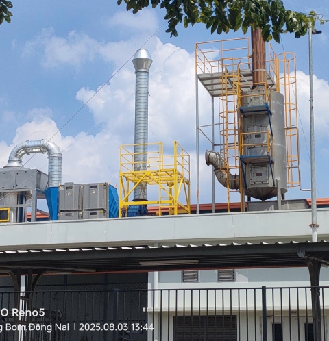 Hệ thống hút mùi, khói hệ ép cao su nhà máy Hira Giang Điền- Đồng Nai.
